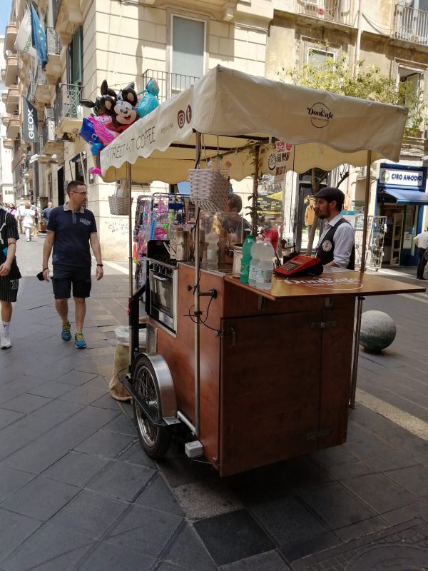 Pizzerie,Trattorie,Street food a Napoli
